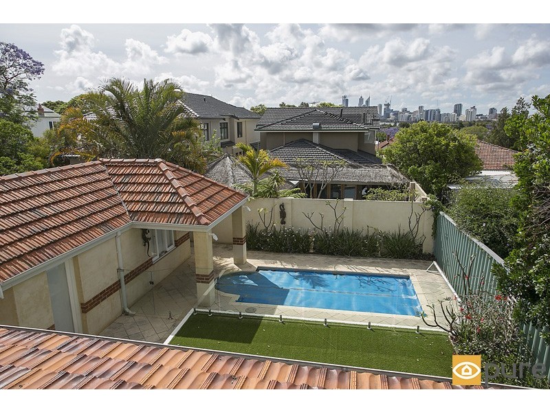 34 Fourth Avenue, Kensington WA 6151