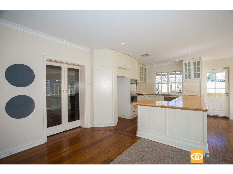 109 Shenton Road, Swanbourne WA 6010