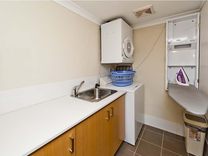 1/32 Fielder Street, East Perth WA 6004