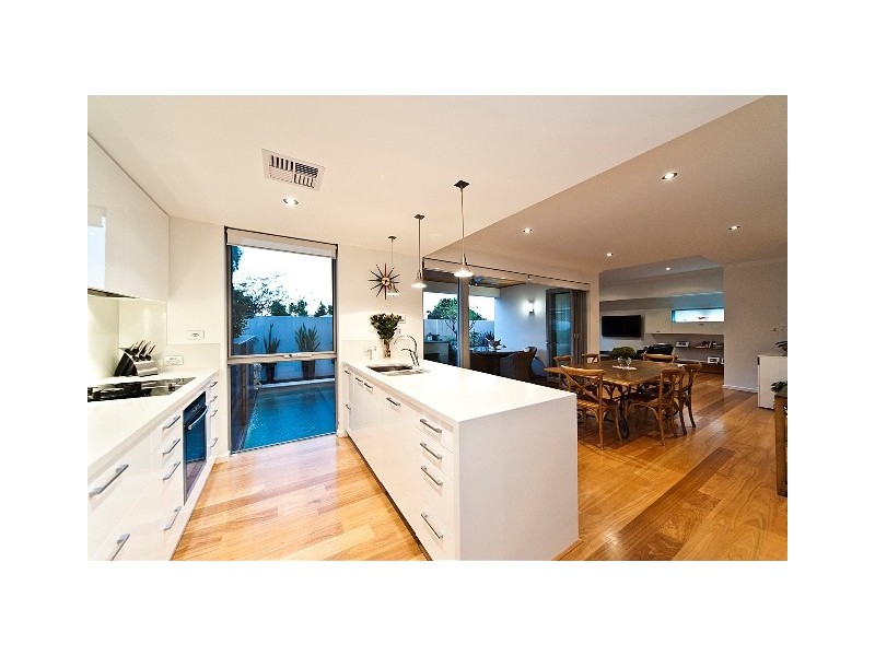 2A Warwick Street, West Leederville WA 6007