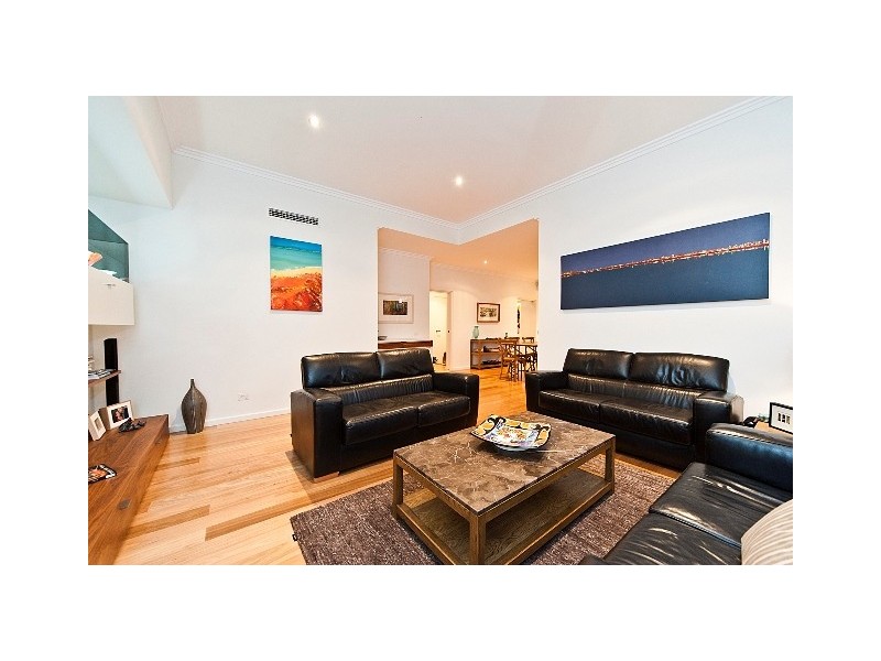 2A Warwick Street, West Leederville WA 6007