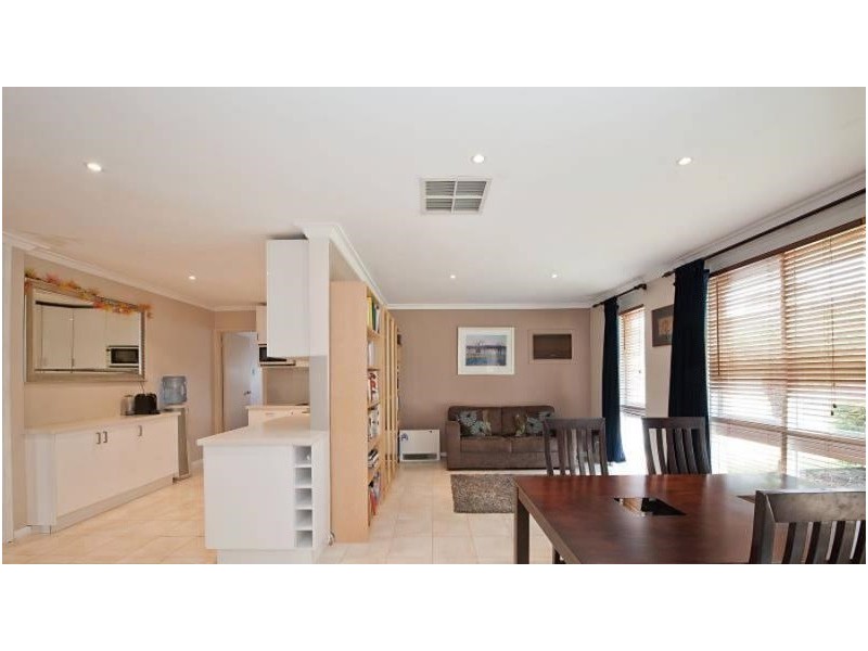 9 Madana Place, Craigie WA 6025