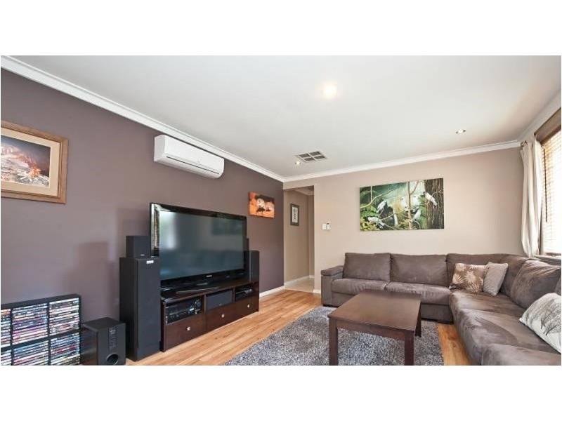 9 Madana Place, Craigie WA 6025