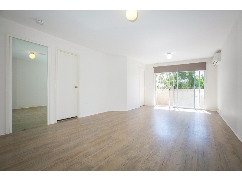 K18/45 King George Street, Victoria Park WA 6100