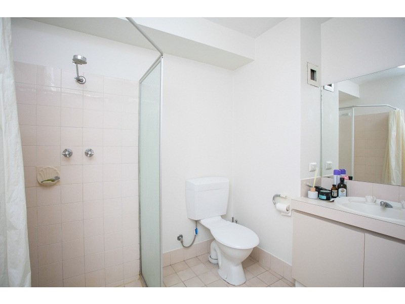 K18/45 King George Street, Victoria Park WA 6100