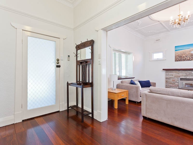 83 Essex Street, Wembley WA 6014