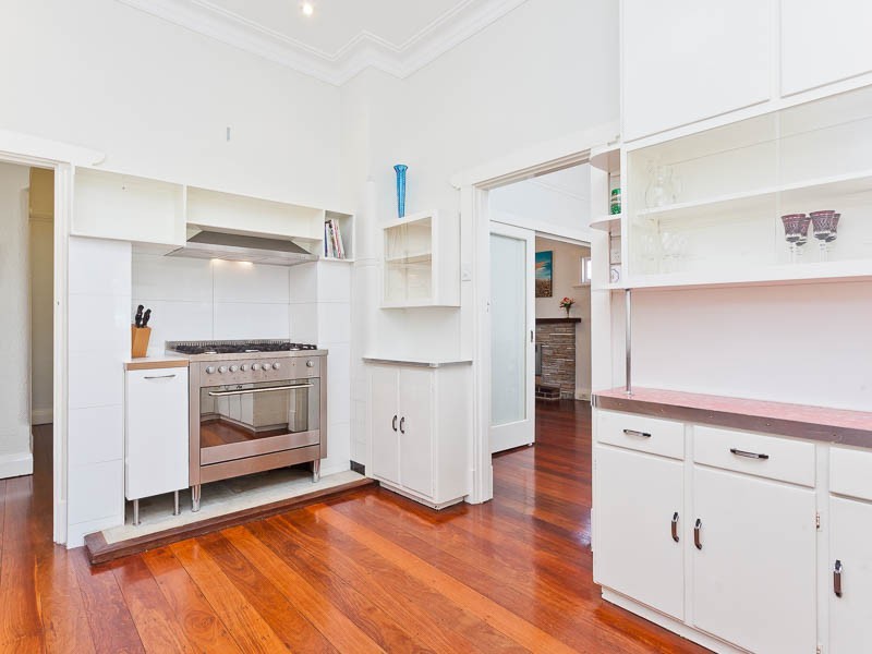 83 Essex Street, Wembley WA 6014