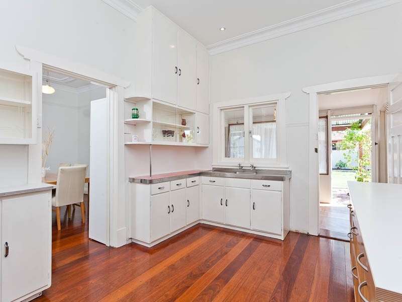 83 Essex Street, Wembley WA 6014