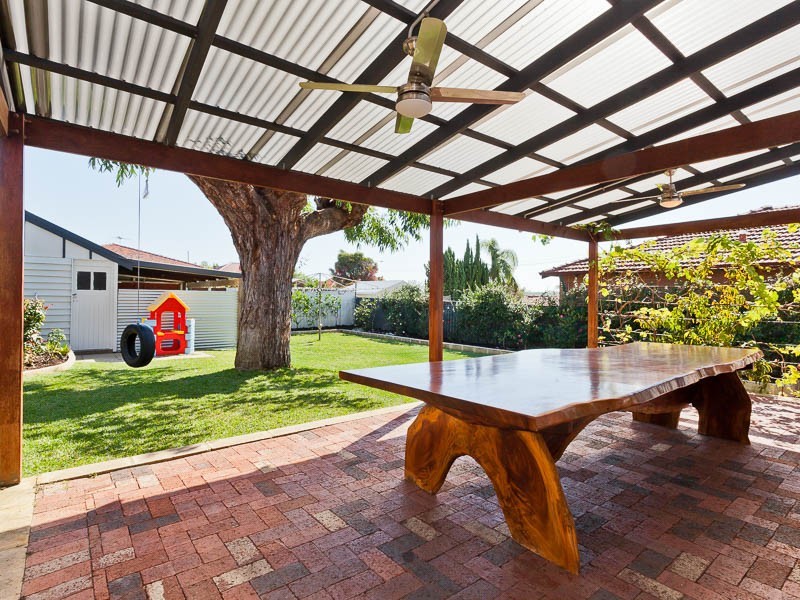 83 Essex Street, Wembley WA 6014