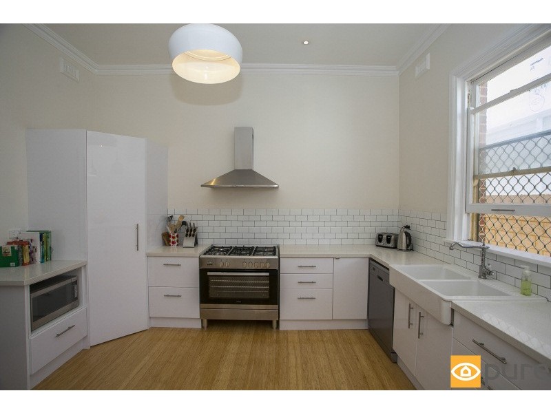8 Park Lane, Claremont WA 6010