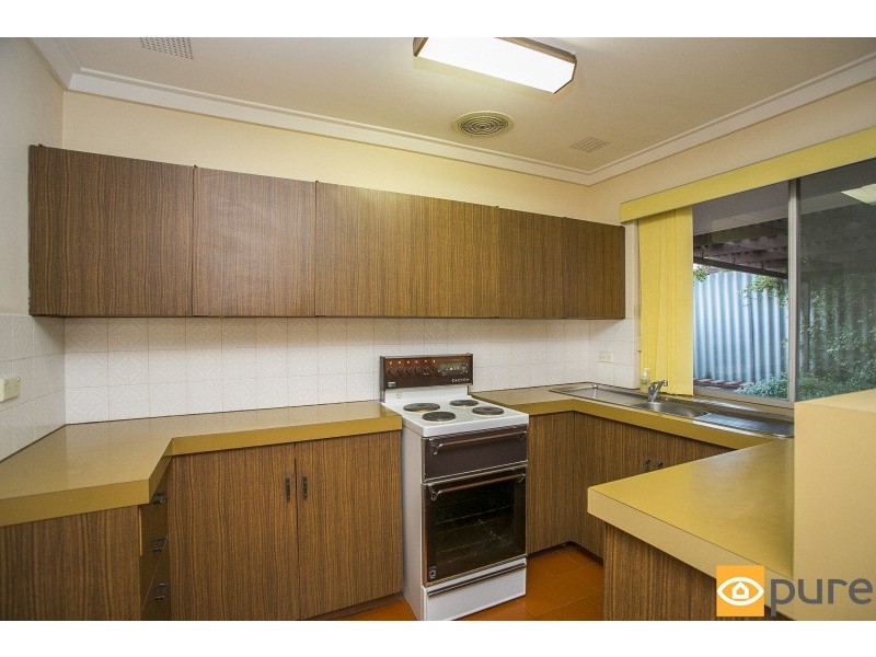 14 Ardleigh Crescent, Hamersley WA 6022