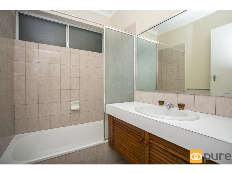 14 Ardleigh Crescent, Hamersley WA 6022