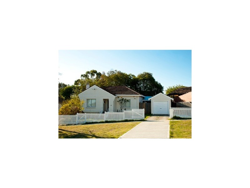 144 Samson Street, White Gum Valley WA 6162