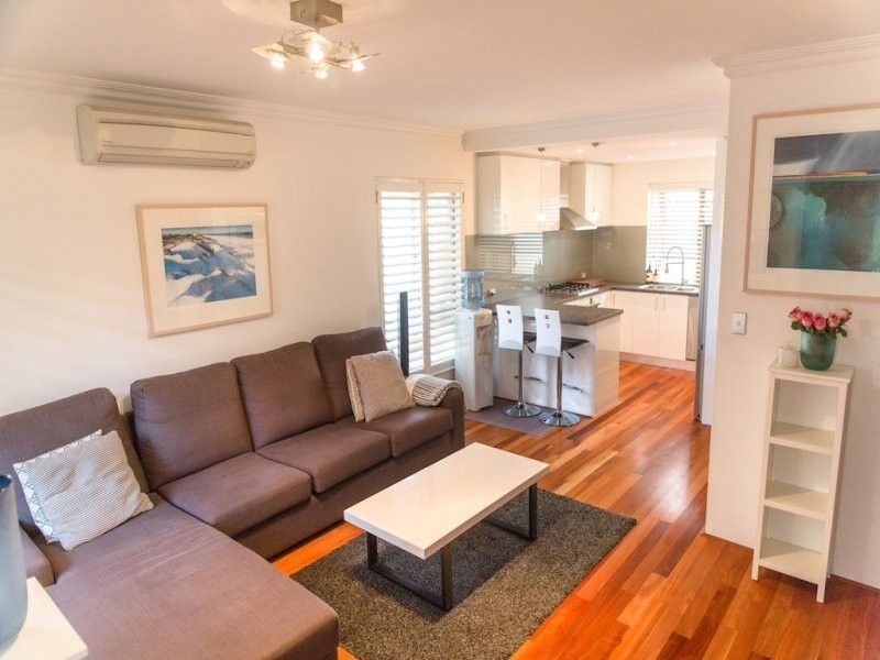 5/4 John Street, North Fremantle WA 6159