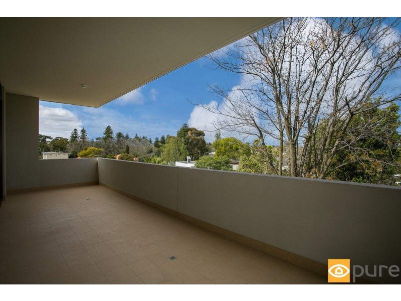2/1 Freshwater Parade, Claremont WA 6010