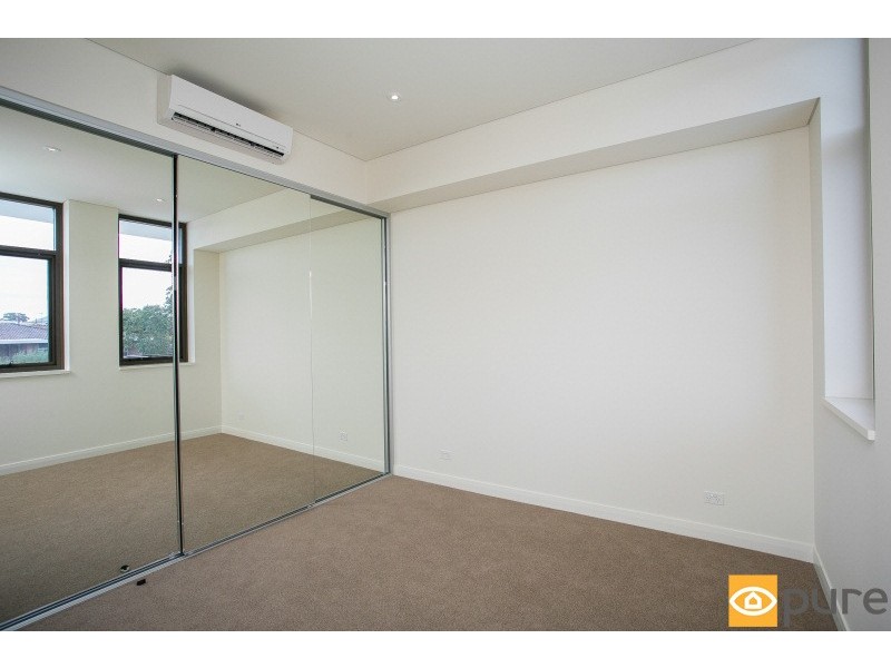 2/1 Freshwater Parade, Claremont WA 6010