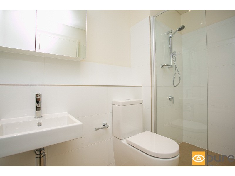 2/1 Freshwater Parade, Claremont WA 6010