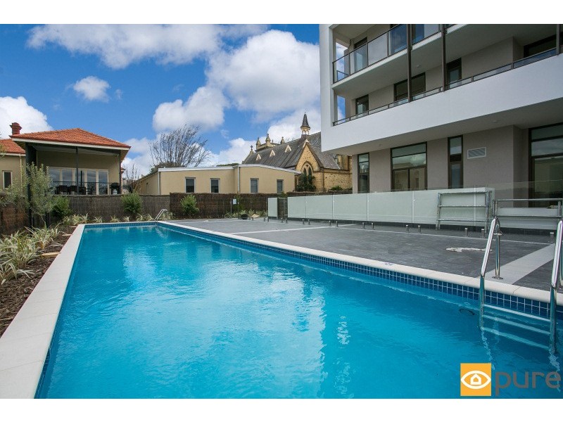 2/1 Freshwater Parade, Claremont WA 6010