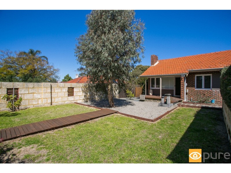 39 Curven Road, Hamilton Hill WA 6163
