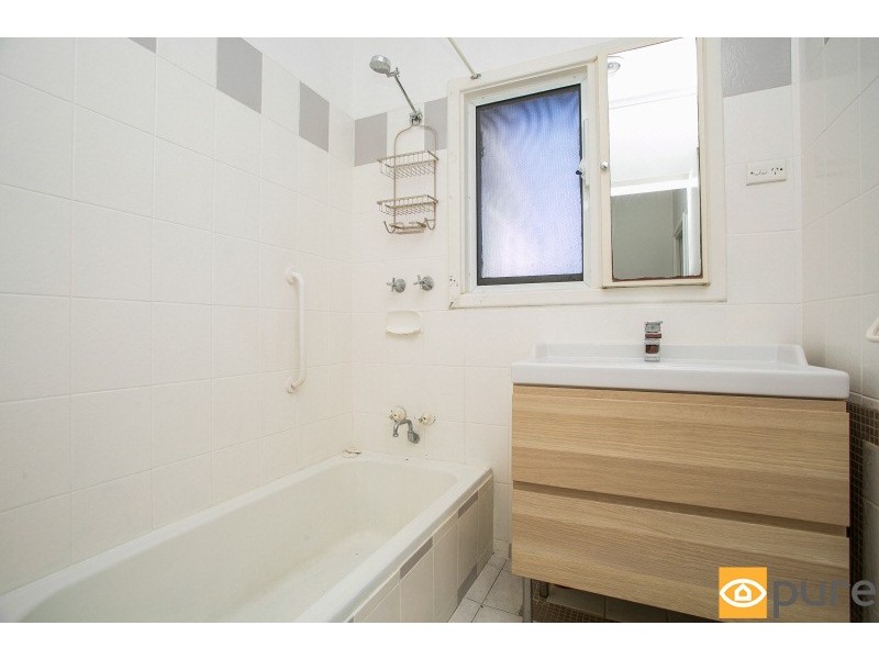 39 Curven Road, Hamilton Hill WA 6163