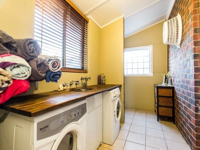 39 Curven Road, Hamilton Hill WA 6163