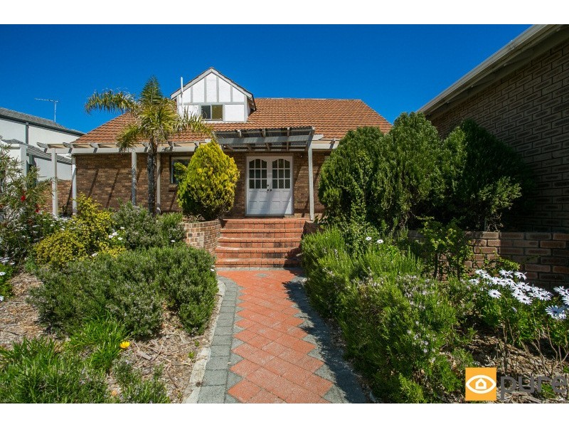 9 Delta Court, Ocean Reef WA 6027