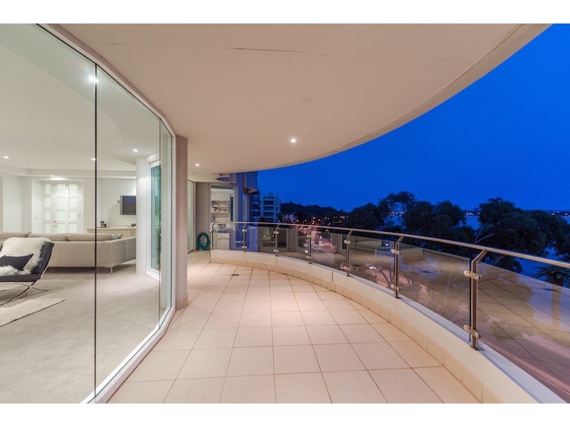 5/22 Mounts Bay Road, Crawley WA 6009