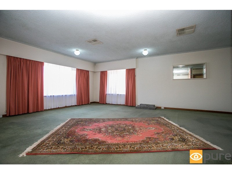 8 Challenger Parade, City Beach WA 6015