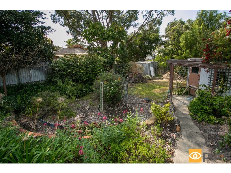 8 Challenger Parade, City Beach WA 6015