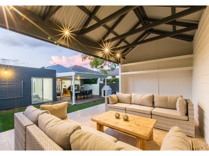 8 Saunders Street, Swanbourne WA 6010