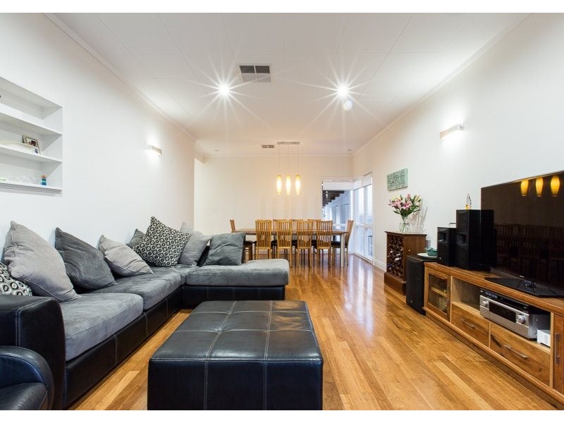 8 Saunders Street, Swanbourne WA 6010