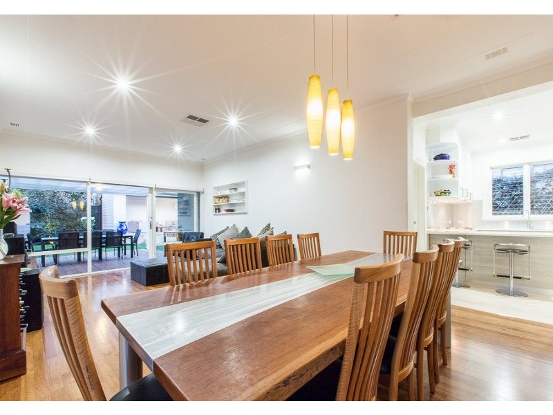 8 Saunders Street, Swanbourne WA 6010