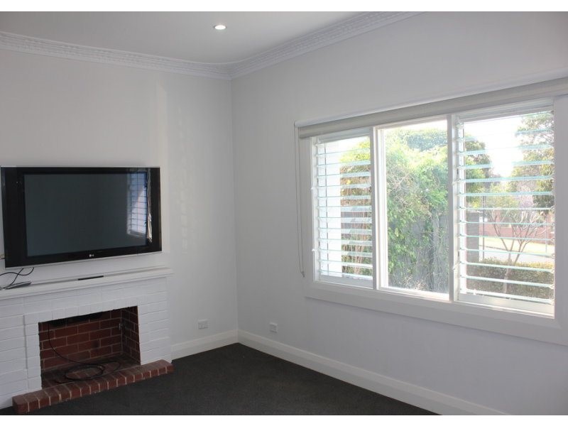 8 Saunders Street, Swanbourne WA 6010