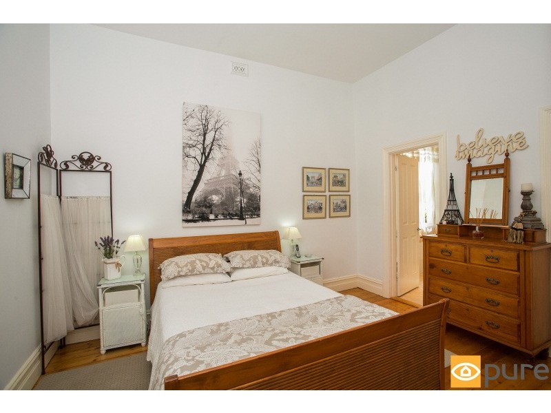 12 George Street, Cottesloe WA 6011