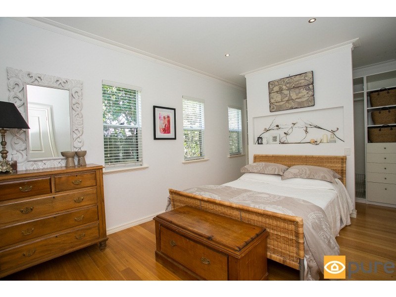 12 George Street, Cottesloe WA 6011