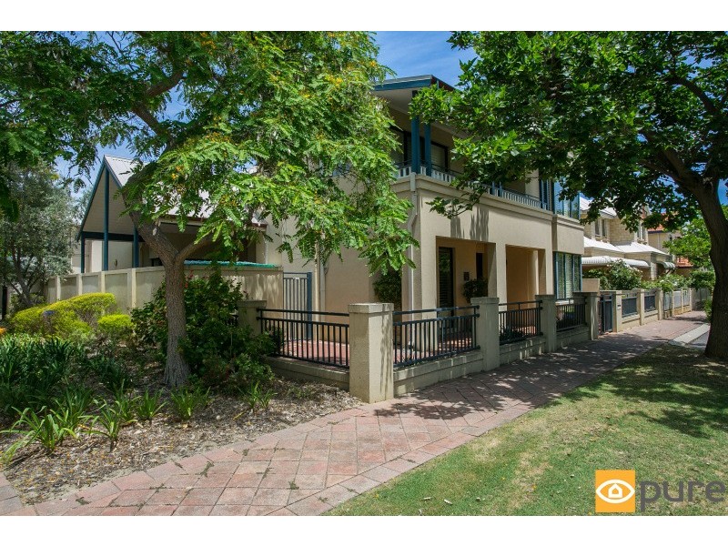 21 Coral Tree Avenue, Subiaco WA 6008