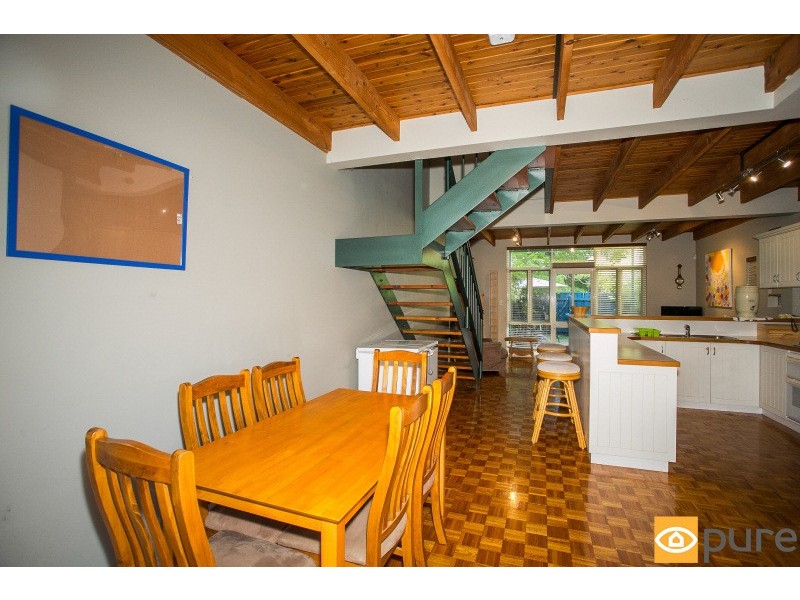 2/5 Fortescue Street, East Fremantle WA 6158
