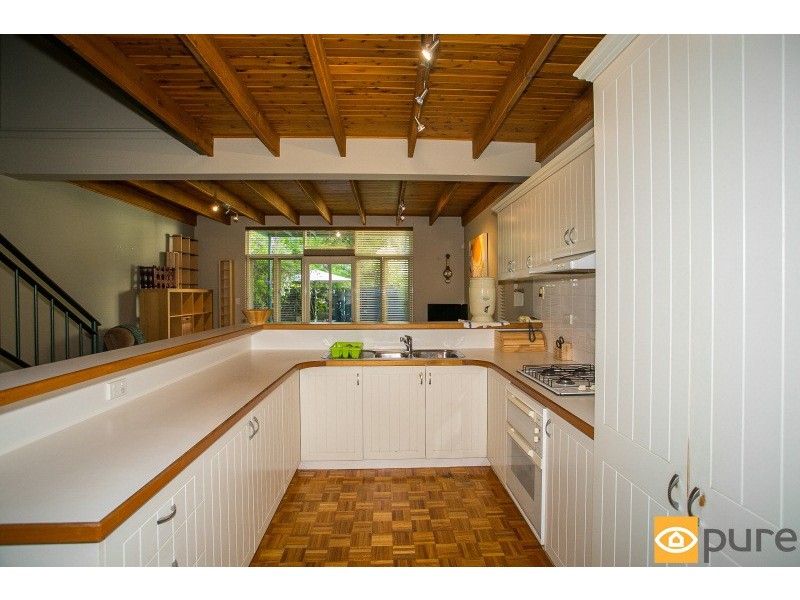 2/5 Fortescue Street, East Fremantle WA 6158