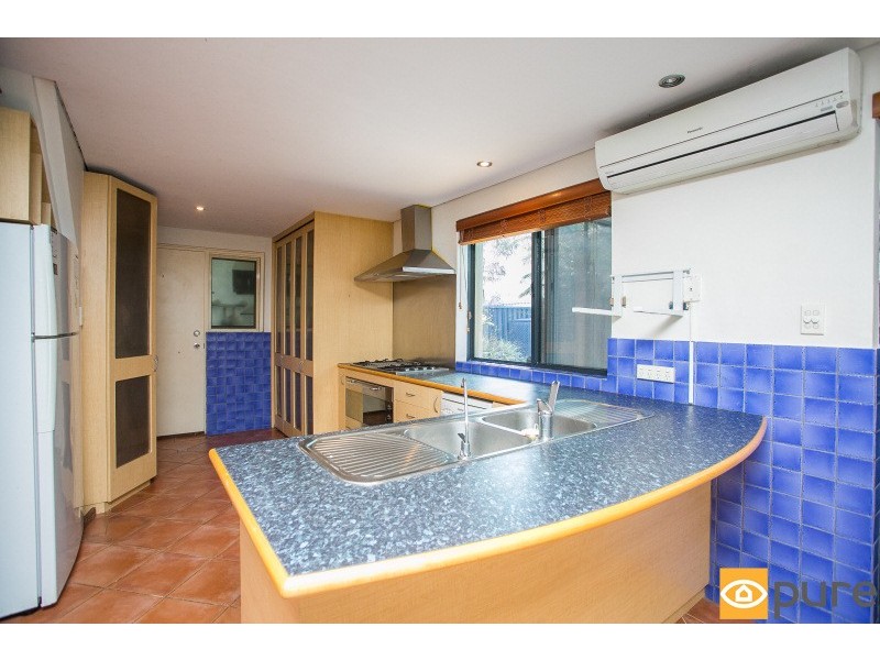 3/5 Salvado Ave, East Fremantle WA 6158