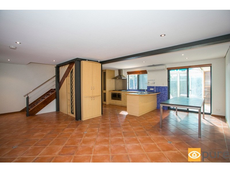 3/5 Salvado Ave, East Fremantle WA 6158