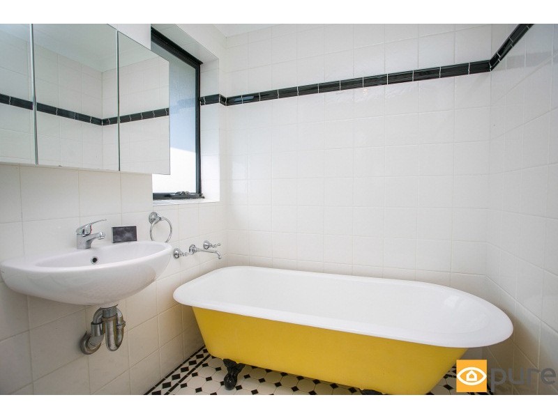 3/5 Salvado Ave, East Fremantle WA 6158