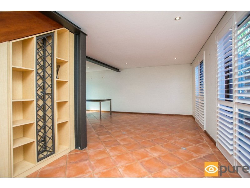 3/5 Salvado Ave, East Fremantle WA 6158