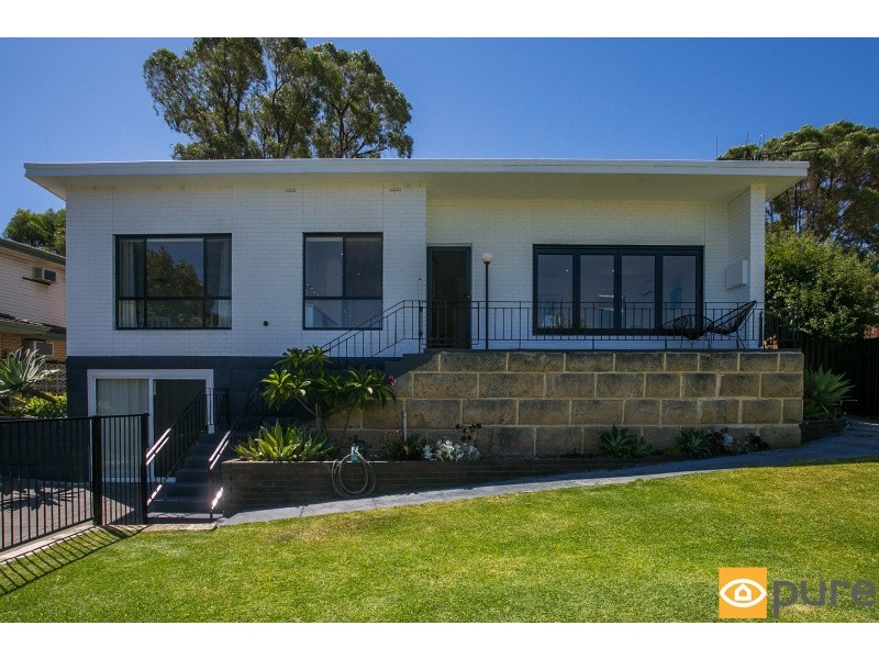 4 Langdale Street, Wembley Downs WA 6019