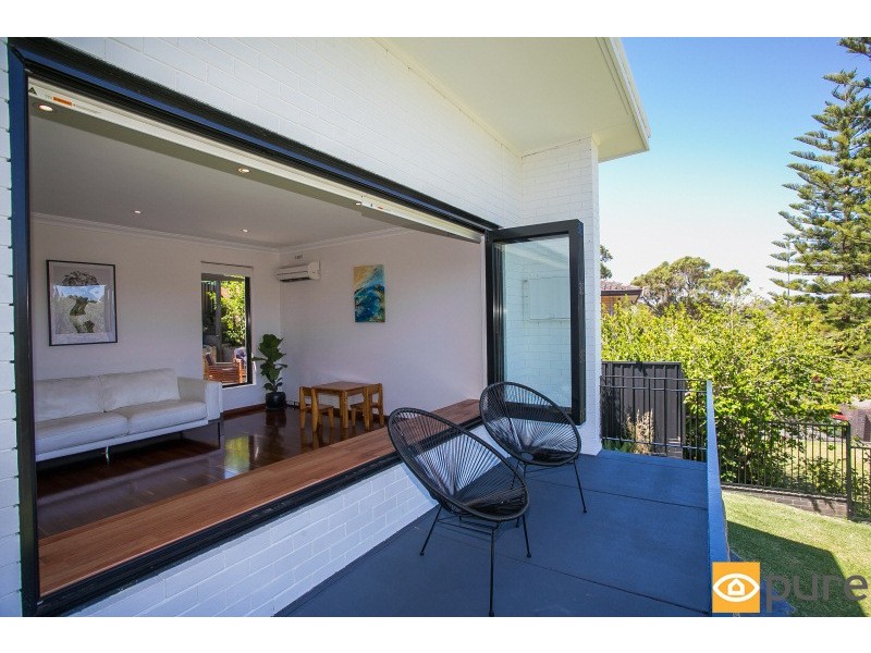 4 Langdale Street, Wembley Downs WA 6019