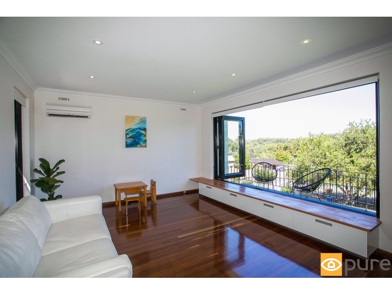 4 Langdale Street, Wembley Downs WA 6019