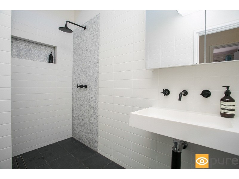 4 Langdale Street, Wembley Downs WA 6019