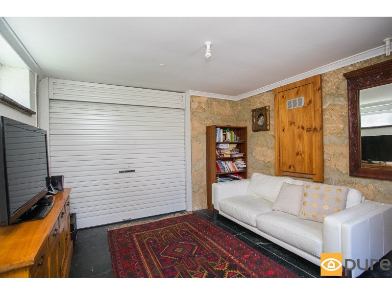 4 Langdale Street, Wembley Downs WA 6019