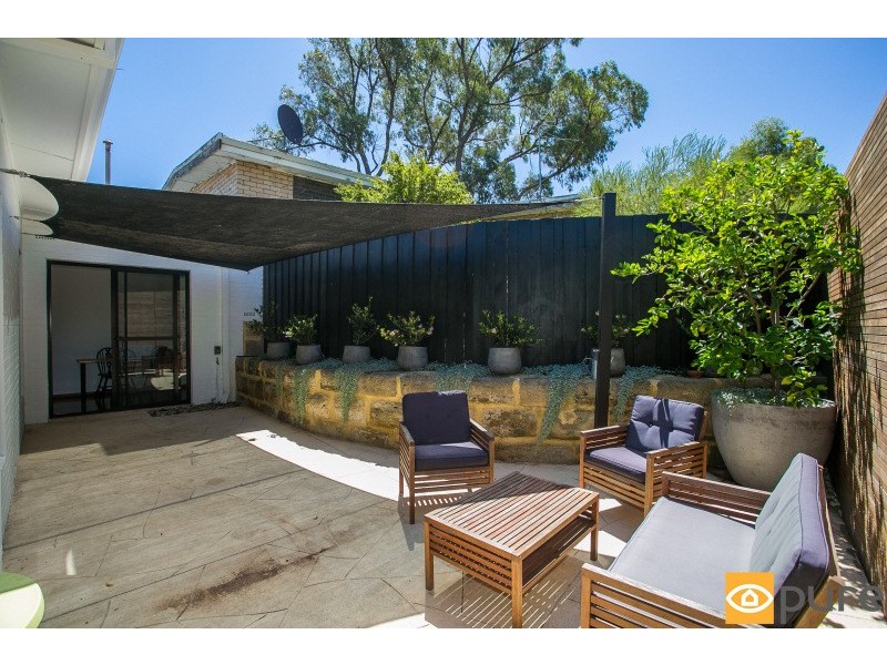 4 Langdale Street, Wembley Downs WA 6019