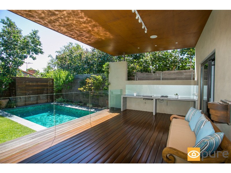 5A Agett Road, Claremont WA 6010