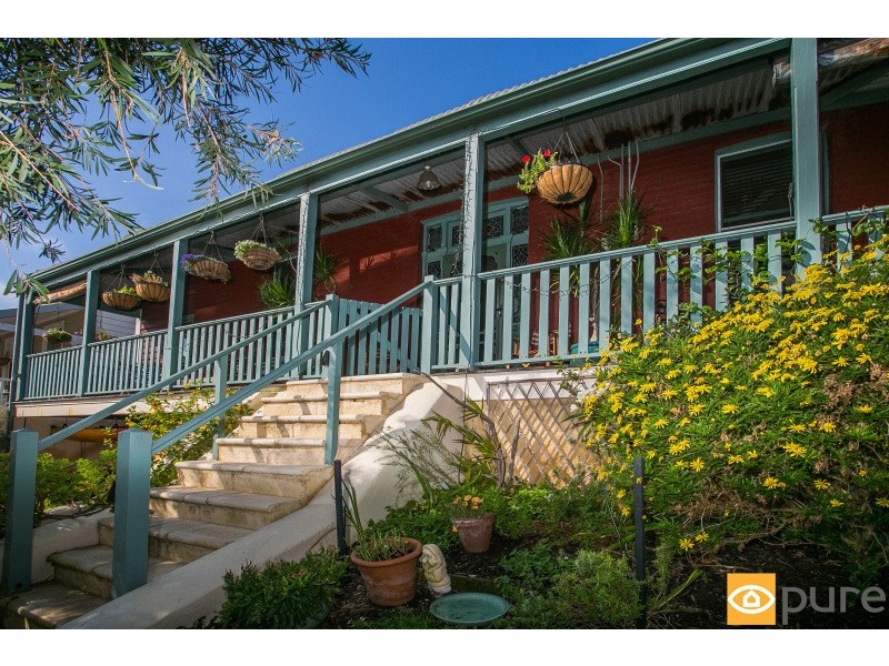 24 Pearse Street, North Fremantle WA 6159